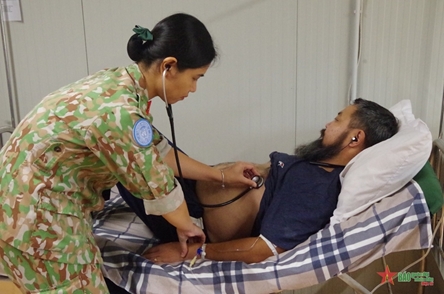 Vietnamese peacekeepers save a patient with acute pancreatitis